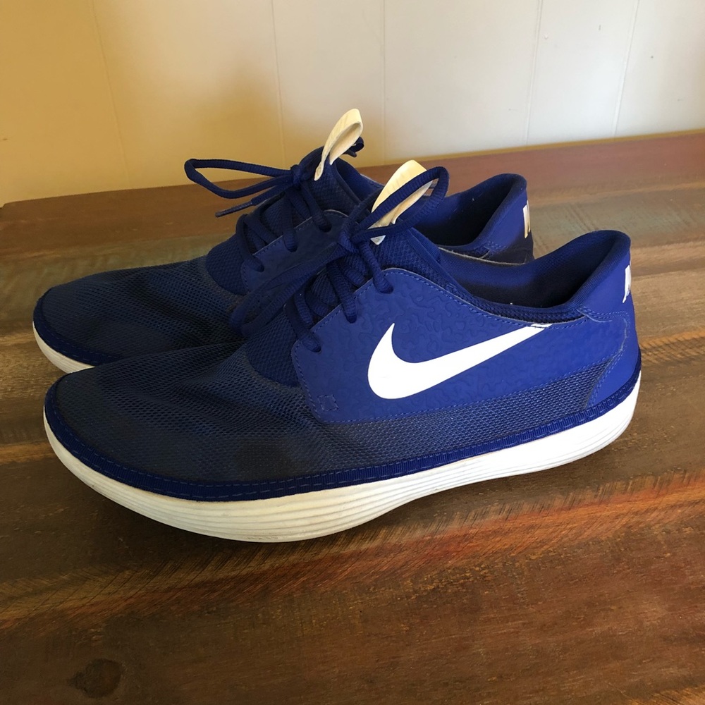 Nike ⭐️ tennis shoes
